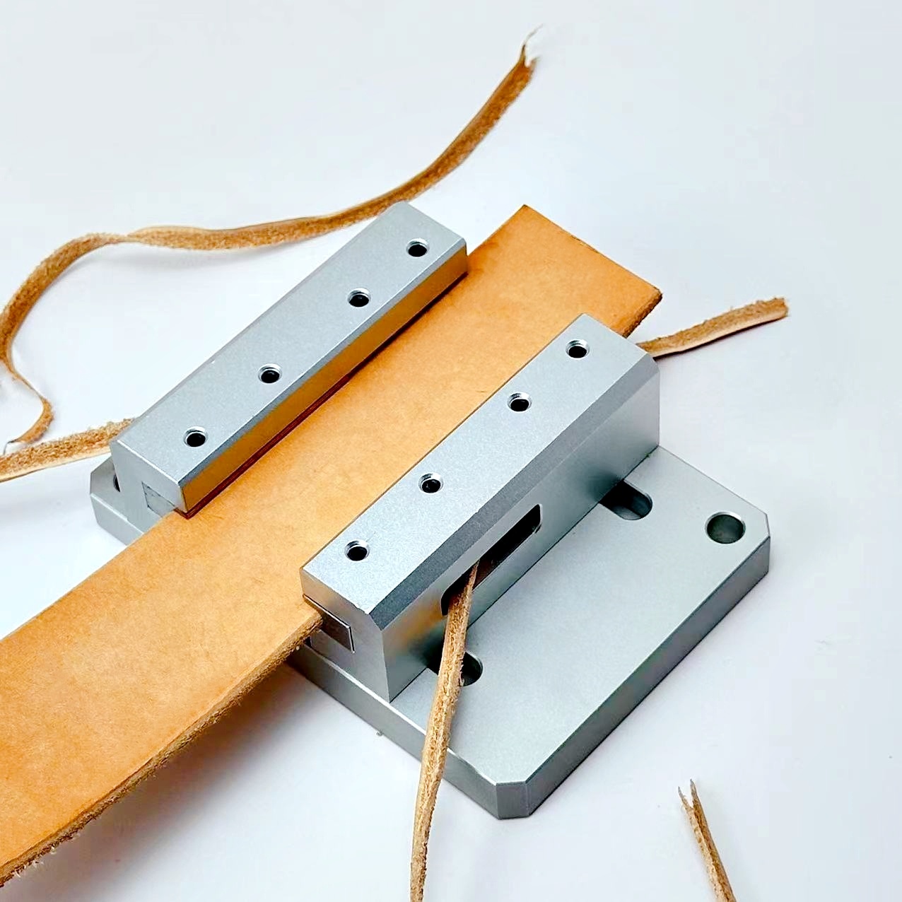 Maszyna do przycinania krawędz – Leatherwork Belt recenzja i cena